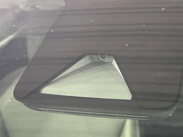 アクア Z 合成皮革PKG 全周囲カメラ 衝突軽減 レーダークルーズ ハーフレザーシート シートヒーター パワーシート ドラレコ コーナーセンサー スマートキー LEDヘッド 10.5インチディスプレイオーディオ(3枚目)