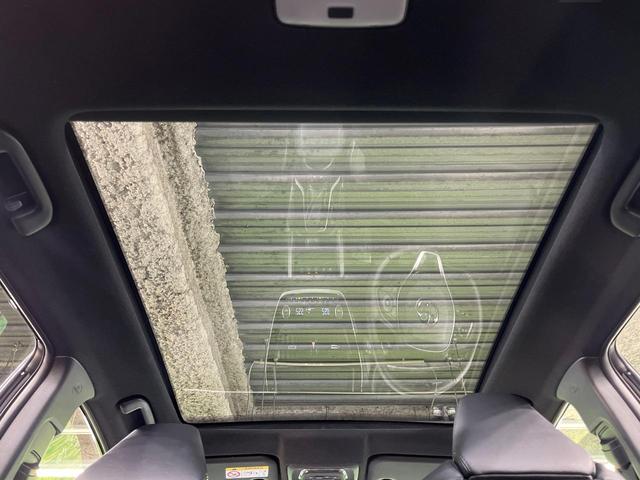 カローラクロス ハイブリッド　Ｚ　全周囲カメラ　衝突被害軽減システム　レーダークルーズ　禁煙車　電動リアゲート　パワーシート　ドラレコ　コーナーセンサー　スマートキー　ＬＥＤヘッド　ＥＴＣ２．０　純正１８インチアルミ　車線逸脱警報（3枚目）