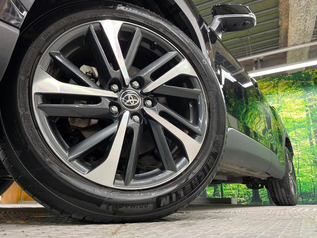 カローラクロス ハイブリッド　Ｚ　全周囲カメラ　衝突被害軽減システム　レーダークルーズ　禁煙車　電動リアゲート　パワーシート　ドラレコ　コーナーセンサー　スマートキー　ＬＥＤヘッド　ＥＴＣ２．０　純正１８インチアルミ　車線逸脱警報（13枚目）