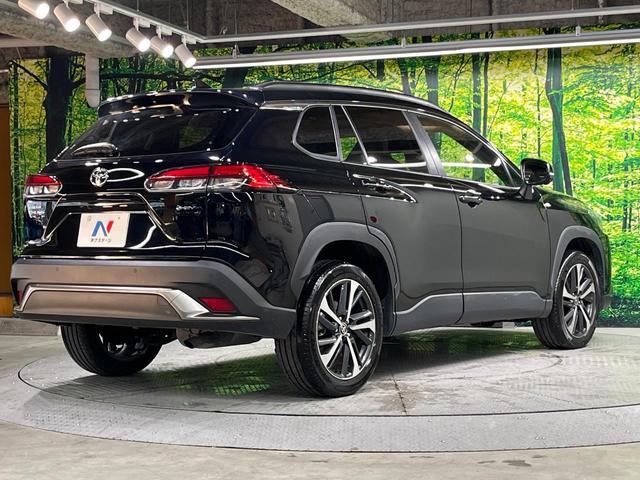 カローラクロス ハイブリッド　Ｚ　全周囲カメラ　衝突被害軽減システム　レーダークルーズ　禁煙車　電動リアゲート　パワーシート　ドラレコ　コーナーセンサー　スマートキー　ＬＥＤヘッド　ＥＴＣ２．０　純正１８インチアルミ　車線逸脱警報（17枚目）