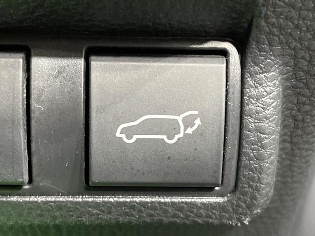 カローラクロス ハイブリッド　Ｚ　全周囲カメラ　衝突被害軽減システム　レーダークルーズ　禁煙車　電動リアゲート　パワーシート　ドラレコ　コーナーセンサー　スマートキー　ＬＥＤヘッド　ＥＴＣ２．０　純正１８インチアルミ　車線逸脱警報（39枚目）