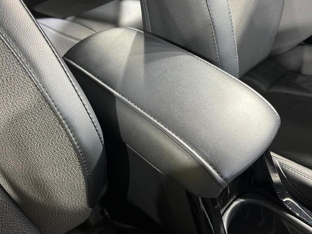 カローラクロス ハイブリッド　Ｚ　全周囲カメラ　衝突被害軽減システム　レーダークルーズ　禁煙車　電動リアゲート　パワーシート　ドラレコ　コーナーセンサー　スマートキー　ＬＥＤヘッド　ＥＴＣ２．０　純正１８インチアルミ　車線逸脱警報（53枚目）