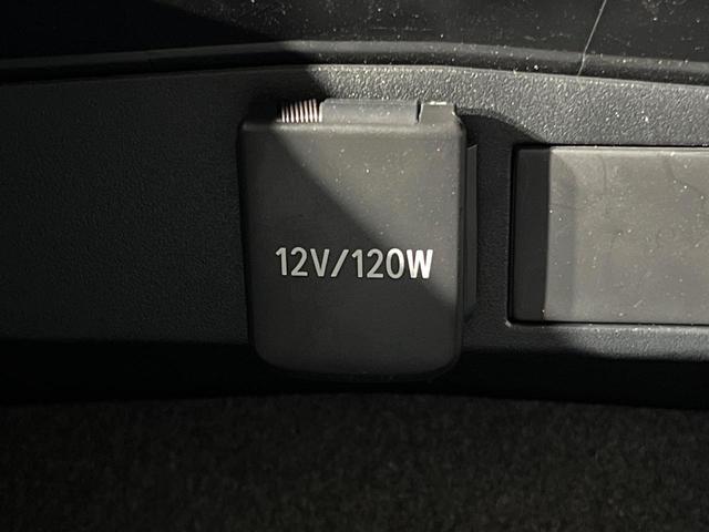 カローラクロス ハイブリッド　Ｚ　全周囲カメラ　衝突被害軽減システム　レーダークルーズ　禁煙車　電動リアゲート　パワーシート　ドラレコ　コーナーセンサー　スマートキー　ＬＥＤヘッド　ＥＴＣ２．０　純正１８インチアルミ　車線逸脱警報（55枚目）