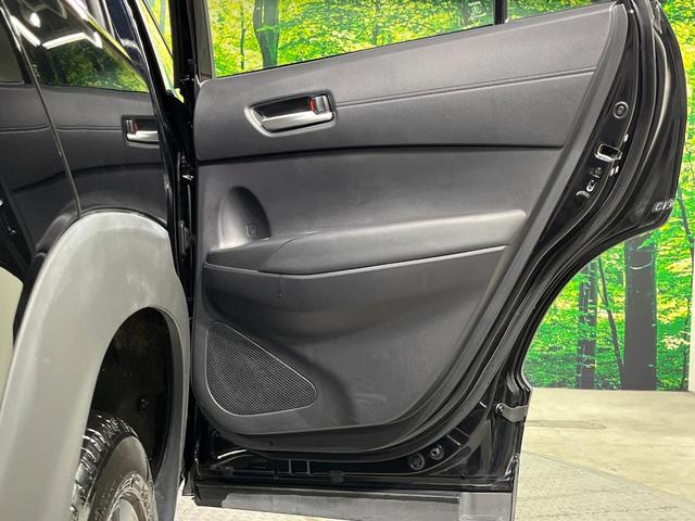 カローラクロス ハイブリッド　Ｚ　全周囲カメラ　衝突被害軽減システム　レーダークルーズ　禁煙車　電動リアゲート　パワーシート　ドラレコ　コーナーセンサー　スマートキー　ＬＥＤヘッド　ＥＴＣ２．０　純正１８インチアルミ　車線逸脱警報（58枚目）