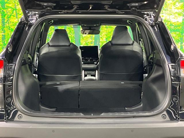 カローラクロス ハイブリッド　Ｚ　全周囲カメラ　衝突被害軽減システム　レーダークルーズ　禁煙車　電動リアゲート　パワーシート　ドラレコ　コーナーセンサー　スマートキー　ＬＥＤヘッド　ＥＴＣ２．０　純正１８インチアルミ　車線逸脱警報（62枚目）