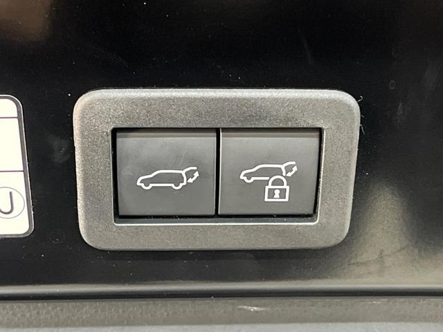 カローラクロス ハイブリッド　Ｚ　全周囲カメラ　衝突被害軽減システム　レーダークルーズ　禁煙車　電動リアゲート　パワーシート　ドラレコ　コーナーセンサー　スマートキー　ＬＥＤヘッド　ＥＴＣ２．０　純正１８インチアルミ　車線逸脱警報（64枚目）