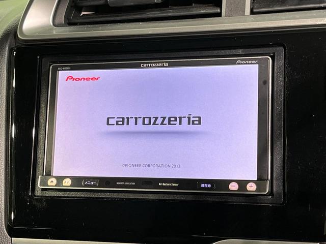 フィット １３Ｇ・Ｌ　ホンダセンシング　カロッツェリアナビ　バックカメラ　衝突軽減　レーダークルーズ　禁煙車　スマートキー　ＬＥＤヘッド　ビルトインＥＴＣ　レーンアシスト　オートライト　オートエアコン　Ｂｌｕｅｔｏｏｔｈ　ＣＤ　ＤＶＤ再生（4枚目）