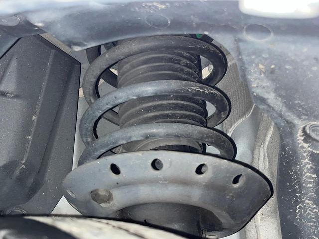 フィット １３Ｇ・Ｌ　ホンダセンシング　カロッツェリアナビ　バックカメラ　衝突軽減　レーダークルーズ　禁煙車　スマートキー　ＬＥＤヘッド　ビルトインＥＴＣ　レーンアシスト　オートライト　オートエアコン　Ｂｌｕｅｔｏｏｔｈ　ＣＤ　ＤＶＤ再生（20枚目）