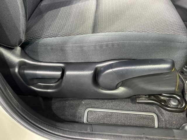 フィット １３Ｇ・Ｌ　ホンダセンシング　カロッツェリアナビ　バックカメラ　衝突軽減　レーダークルーズ　禁煙車　スマートキー　ＬＥＤヘッド　ビルトインＥＴＣ　レーンアシスト　オートライト　オートエアコン　Ｂｌｕｅｔｏｏｔｈ　ＣＤ　ＤＶＤ再生（40枚目）