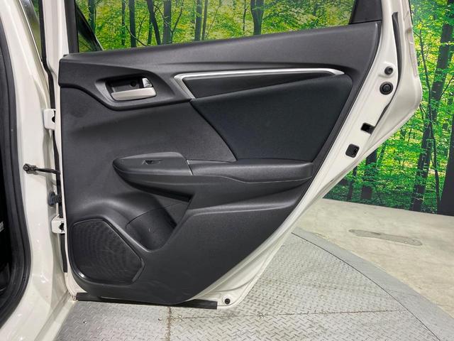フィット １３Ｇ・Ｌ　ホンダセンシング　カロッツェリアナビ　バックカメラ　衝突軽減　レーダークルーズ　禁煙車　スマートキー　ＬＥＤヘッド　ビルトインＥＴＣ　レーンアシスト　オートライト　オートエアコン　Ｂｌｕｅｔｏｏｔｈ　ＣＤ　ＤＶＤ再生（46枚目）