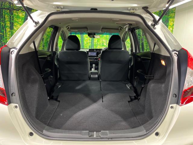 フィット １３Ｇ・Ｌ　ホンダセンシング　カロッツェリアナビ　バックカメラ　衝突軽減　レーダークルーズ　禁煙車　スマートキー　ＬＥＤヘッド　ビルトインＥＴＣ　レーンアシスト　オートライト　オートエアコン　Ｂｌｕｅｔｏｏｔｈ　ＣＤ　ＤＶＤ再生（49枚目）