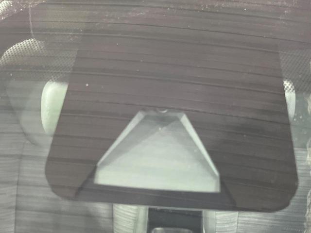 ヤリス Ｚ　全周囲カメラ　衝突被害軽減システム　レーダークルーズ　禁煙車　ドラレコ　コーナーセンサー　スマートキー　ＬＥＤヘッド　ビルトインＥＴＣ　オートライト　オートエアコン　Ｂｌｕｅｔｏｏｔｈ（3枚目）