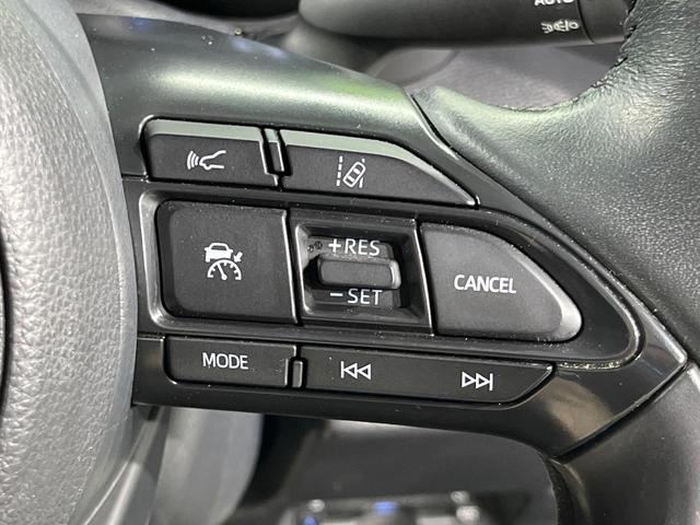 ヤリス Ｚ　全周囲カメラ　衝突被害軽減システム　レーダークルーズ　禁煙車　ドラレコ　コーナーセンサー　スマートキー　ＬＥＤヘッド　ビルトインＥＴＣ　オートライト　オートエアコン　Ｂｌｕｅｔｏｏｔｈ（6枚目）