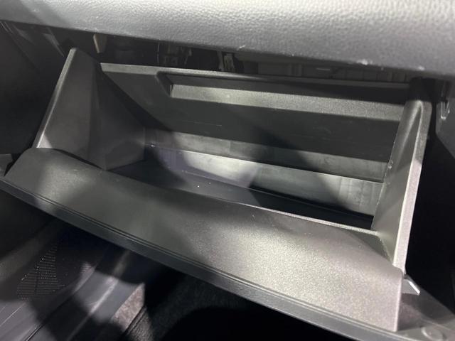 ヤリス Ｚ　全周囲カメラ　衝突被害軽減システム　レーダークルーズ　禁煙車　ドラレコ　コーナーセンサー　スマートキー　ＬＥＤヘッド　ビルトインＥＴＣ　オートライト　オートエアコン　Ｂｌｕｅｔｏｏｔｈ（52枚目）