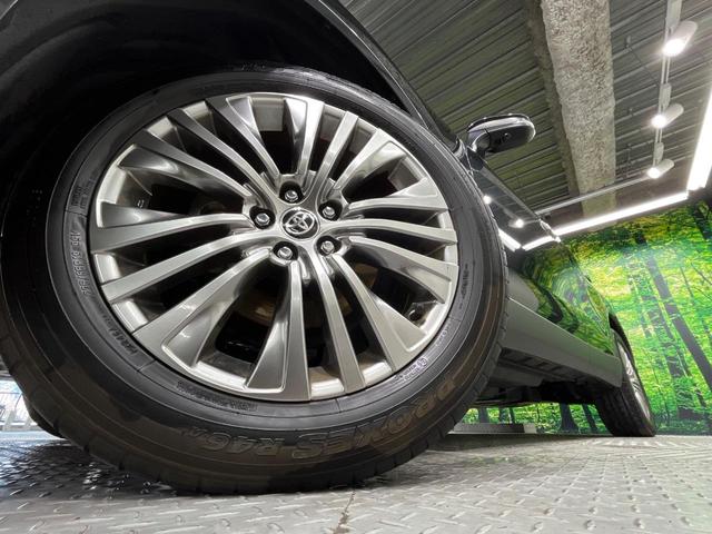 ハリアーハイブリッド Ｚ　レザーパッケージ　純正１２．３インチワイドナビ　全周囲カメラ　ＪＢＬサウンド　衝突軽減　レーダークルーズ　禁煙車　パワーバックドア　本革シート　シートヒーター　パワーシート　コーナーセンサー　スマートキー（13枚目）