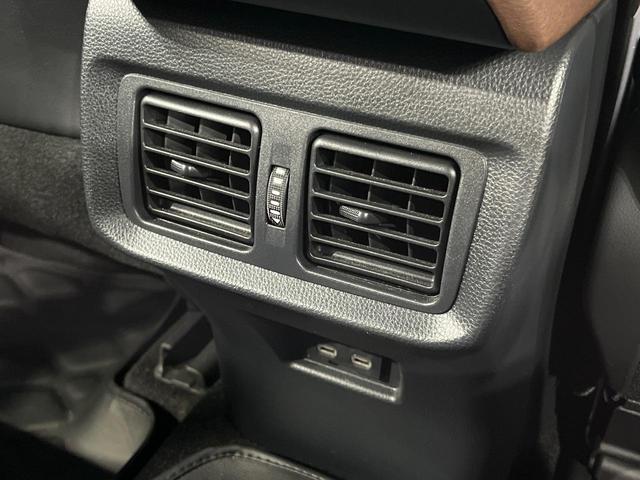 ハリアーハイブリッド Ｚ　レザーパッケージ　純正１２．３インチワイドナビ　全周囲カメラ　ＪＢＬサウンド　衝突軽減　レーダークルーズ　禁煙車　パワーバックドア　本革シート　シートヒーター　パワーシート　コーナーセンサー　スマートキー（61枚目）