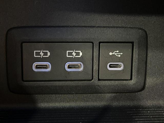 ハリアーハイブリッド Ｚ　レザーパッケージ　純正１２．３インチワイドナビ　全周囲カメラ　ＪＢＬサウンド　衝突軽減　レーダークルーズ　禁煙車　パワーバックドア　本革シート　シートヒーター　パワーシート　コーナーセンサー　スマートキー（70枚目）