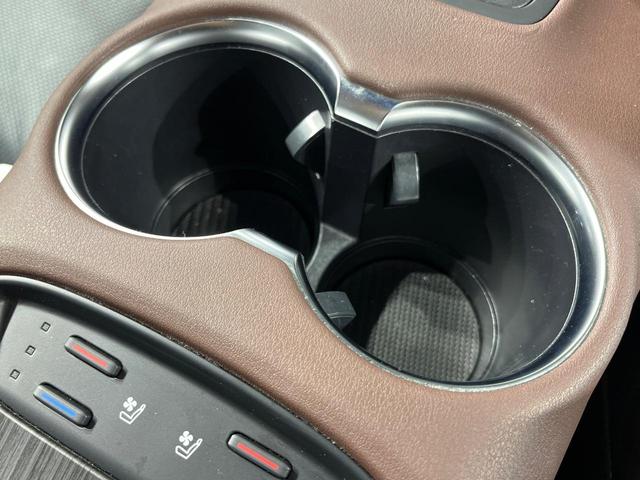 ハリアーハイブリッド Ｚ　レザーパッケージ　純正１２．３インチワイドナビ　全周囲カメラ　ＪＢＬサウンド　衝突軽減　レーダークルーズ　禁煙車　パワーバックドア　本革シート　シートヒーター　パワーシート　コーナーセンサー　スマートキー（79枚目）