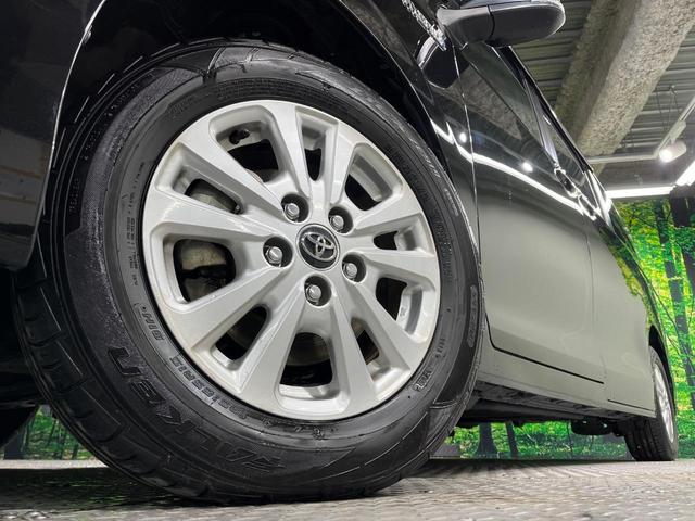 ヴォクシー ハイブリッドＶ　両側電動ドア　純正９インチナビ　バックカメラ　衝突被害軽減システム　レーダークルーズ　禁煙車　スマートキー　ＬＥＤヘッド　ビルトインＥＴＣ　純正１５インチアルミ　車線逸脱警報　シートヒーター（14枚目）