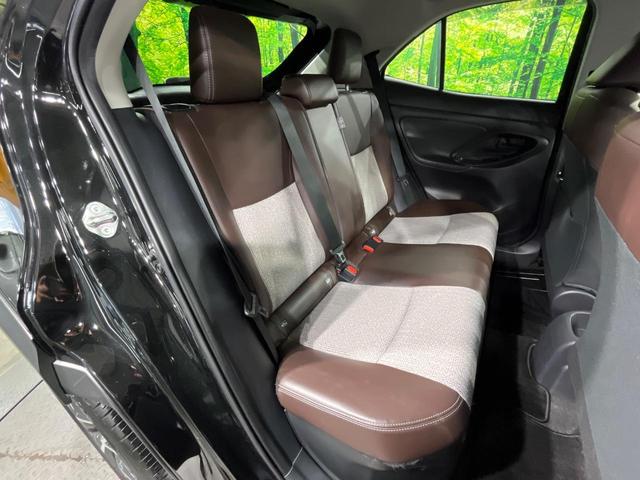 ヤリスクロス ハイブリッドＺ　全周囲カメラ　衝突被害軽減システム　レーダークルーズ　禁煙車　ハーフレザーシート　パワーシート　ドラレコ　コーナーセンサー　スマートキー　ＬＥＤヘッド　ＥＴＣ２．０　純正１８インチアルミ（9枚目）