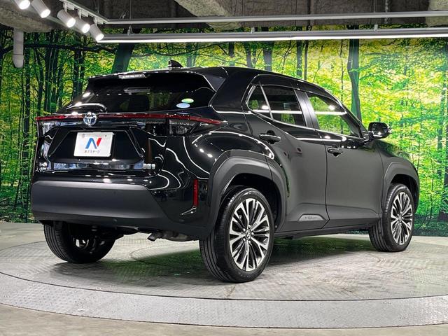 ヤリスクロス ハイブリッドＺ　全周囲カメラ　衝突被害軽減システム　レーダークルーズ　禁煙車　ハーフレザーシート　パワーシート　ドラレコ　コーナーセンサー　スマートキー　ＬＥＤヘッド　ＥＴＣ２．０　純正１８インチアルミ（17枚目）