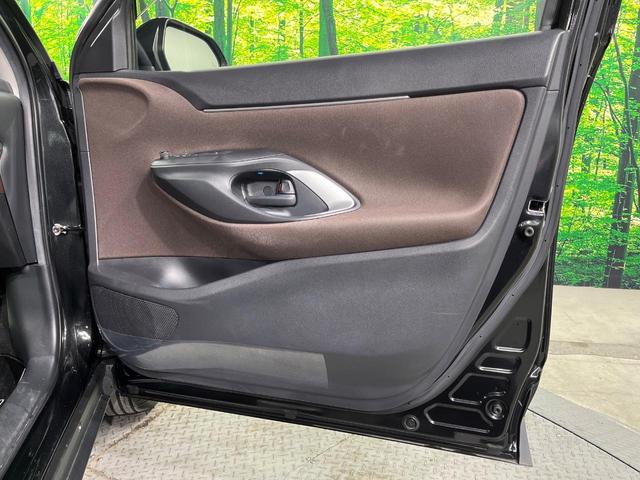 ヤリスクロス ハイブリッドＺ　全周囲カメラ　衝突被害軽減システム　レーダークルーズ　禁煙車　ハーフレザーシート　パワーシート　ドラレコ　コーナーセンサー　スマートキー　ＬＥＤヘッド　ＥＴＣ２．０　純正１８インチアルミ（43枚目）