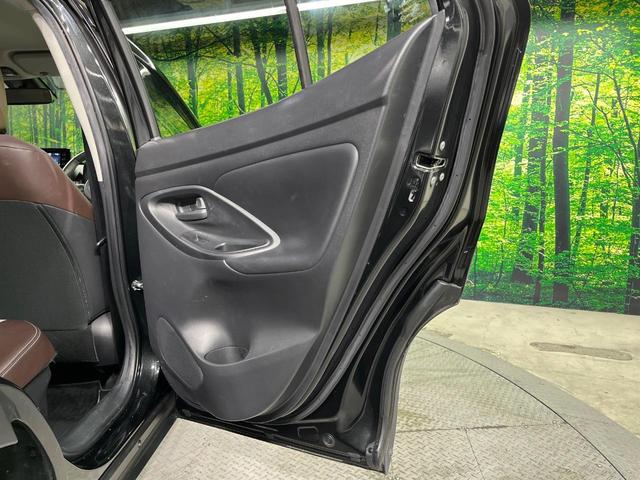 ヤリスクロス ハイブリッドＺ　全周囲カメラ　衝突被害軽減システム　レーダークルーズ　禁煙車　ハーフレザーシート　パワーシート　ドラレコ　コーナーセンサー　スマートキー　ＬＥＤヘッド　ＥＴＣ２．０　純正１８インチアルミ（44枚目）