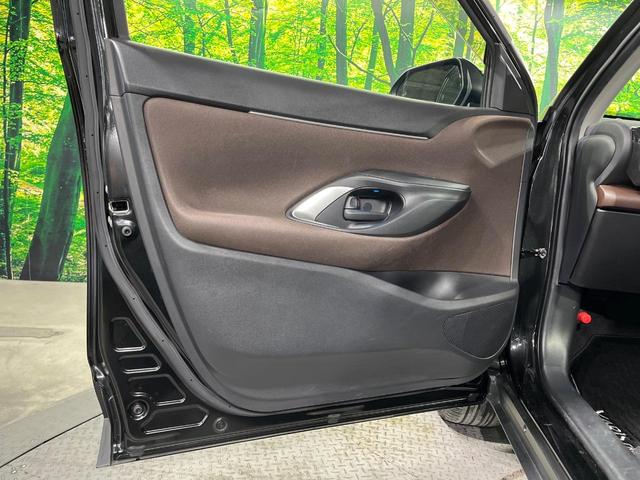 ヤリスクロス ハイブリッドＺ　全周囲カメラ　衝突被害軽減システム　レーダークルーズ　禁煙車　ハーフレザーシート　パワーシート　ドラレコ　コーナーセンサー　スマートキー　ＬＥＤヘッド　ＥＴＣ２．０　純正１８インチアルミ（45枚目）