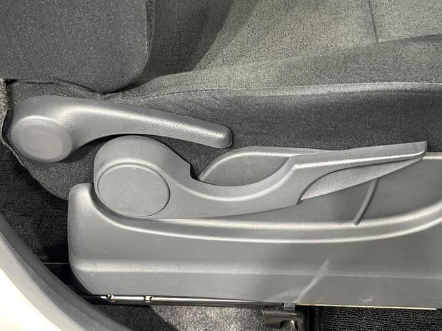 ムーヴキャンバス Ｇブラックインテリアリミテッド　ＳＡＩＩＩ　両側電動ドア　ＳＤナビ　全周囲カメラ　衝突被害軽減システム　禁煙車　ドラレコ　スマートキー　ＬＥＤヘッド　ＥＴＣ　オートライト　オートエアコン　Ｂｌｕｅｔｏｏｔｈ　ＣＤ　ＤＶＤ再生　フルセグ（45枚目）