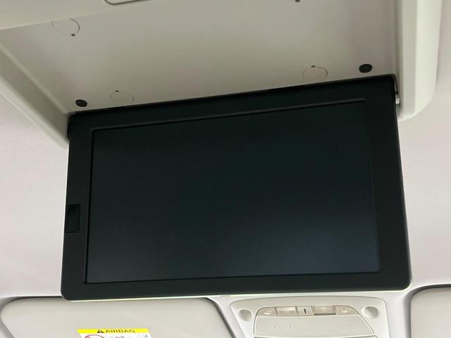 エクストレイル モード・プレミアハイブリッドエマージェンシブレーキＰ　４ＷＤ　純正ＳＤナビ　後席モニター　バックカメラ　衝突被害軽減システム　禁煙車　レザーシート　ドラレコ　スマートキー　ＬＥＤヘッド　ＥＴＣ　純正１８インチアルミ　オートライト　オートエアコン（3枚目）