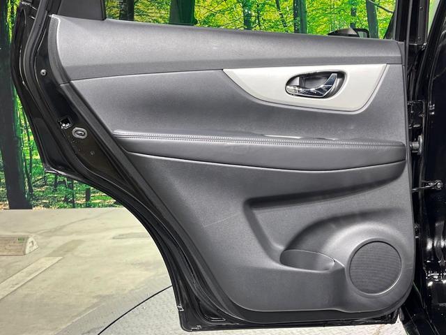 エクストレイル モード・プレミアハイブリッドエマージェンシブレーキＰ　４ＷＤ　純正ＳＤナビ　後席モニター　バックカメラ　衝突被害軽減システム　禁煙車　レザーシート　ドラレコ　スマートキー　ＬＥＤヘッド　ＥＴＣ　純正１８インチアルミ　オートライト　オートエアコン（33枚目）