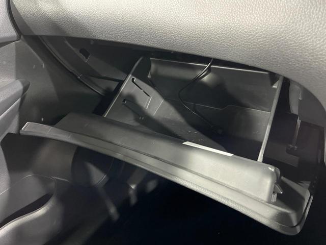 エクストレイル モード・プレミアハイブリッドエマージェンシブレーキＰ　４ＷＤ　純正ＳＤナビ　後席モニター　バックカメラ　衝突被害軽減システム　禁煙車　レザーシート　ドラレコ　スマートキー　ＬＥＤヘッド　ＥＴＣ　純正１８インチアルミ　オートライト　オートエアコン（49枚目）