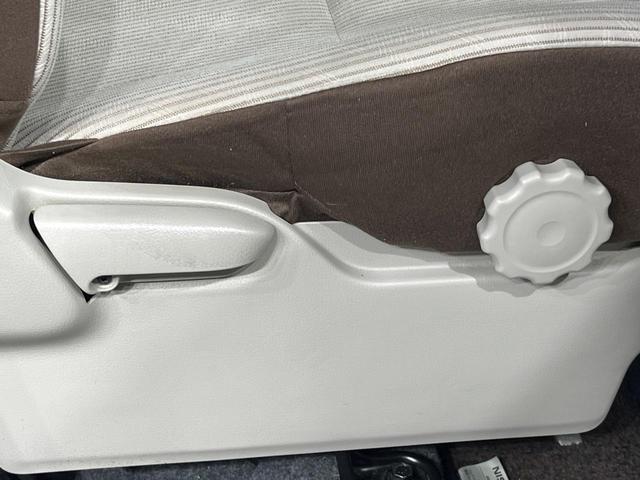 デイズルークス Ｓ　禁煙車　純正ＣＤオーディオ　ＡＵＸ　衝突軽減　アイドリングストップシステム　キーレス　ダイヤル式エアコン（40枚目）