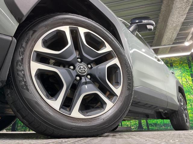 ＲＡＶ４ アドベンチャー　４ＷＤ　ＳＤナビ　バックカメラ　衝突被害軽減システム　レーダークルーズ　禁煙車　レザー調シート　前席シートエアコン　パワーシート　ドラレコ　コーナーセンサー　スマートキー　ＬＥＤヘッド（13枚目）