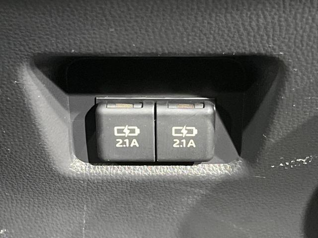 ＲＡＶ４ アドベンチャー　４ＷＤ　ＳＤナビ　バックカメラ　衝突被害軽減システム　レーダークルーズ　禁煙車　レザー調シート　前席シートエアコン　パワーシート　ドラレコ　コーナーセンサー　スマートキー　ＬＥＤヘッド（56枚目）