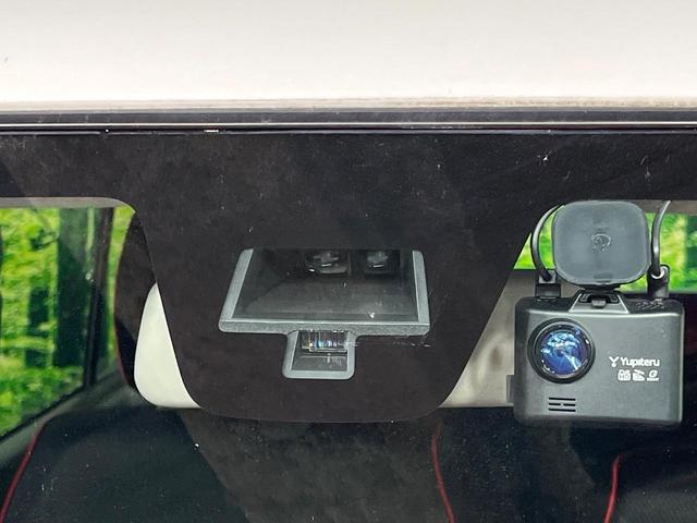 ハスラー Ｊスタイル　ＳＤナビ　衝突被害軽減システム　禁煙車　ドラレコ　コーナーセンサー　シートヒーター　スマートキー　ＨＩＤヘッド　オートライト　ＣＤ　地デジ　アイドリングストップ　アームレスト（4枚目）