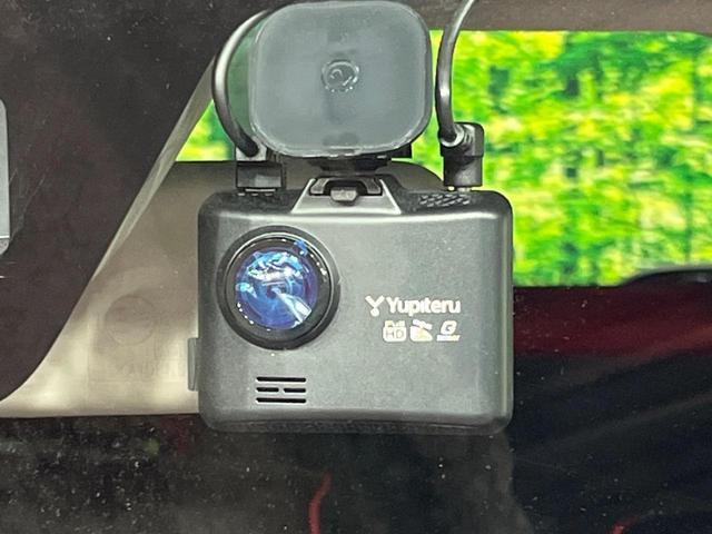 ハスラー Ｊスタイル　ＳＤナビ　衝突被害軽減システム　禁煙車　ドラレコ　コーナーセンサー　シートヒーター　スマートキー　ＨＩＤヘッド　オートライト　ＣＤ　地デジ　アイドリングストップ　アームレスト（5枚目）