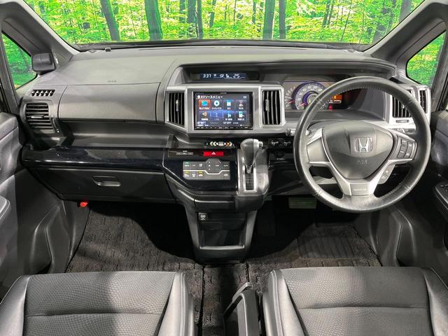 ステップワゴンスパーダ Ｚ　クールスピリット　両側電動ドア　８インチナビ　後席モニター　禁煙車　スマートキー　ＨＩＤヘッド　ビルトインＥＴＣ　クルコン　純正１５インチアルミ　オートエアコン　Ｂｌｕｅｔｏｏｔｈ　ＣＤ　フルセグ（2枚目）