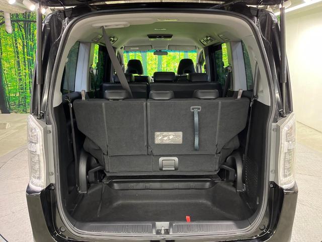 ステップワゴンスパーダ Ｚ　クールスピリット　両側電動ドア　８インチナビ　後席モニター　禁煙車　スマートキー　ＨＩＤヘッド　ビルトインＥＴＣ　クルコン　純正１５インチアルミ　オートエアコン　Ｂｌｕｅｔｏｏｔｈ　ＣＤ　フルセグ（11枚目）