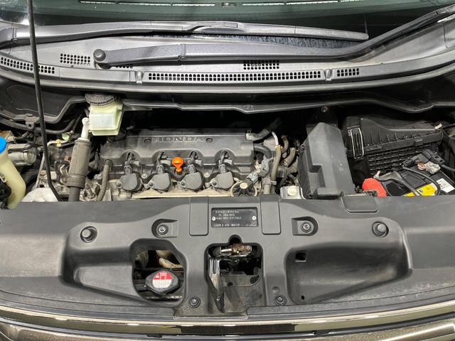 ステップワゴンスパーダ Ｚ　クールスピリット　両側電動ドア　８インチナビ　後席モニター　禁煙車　スマートキー　ＨＩＤヘッド　ビルトインＥＴＣ　クルコン　純正１５インチアルミ　オートエアコン　Ｂｌｕｅｔｏｏｔｈ　ＣＤ　フルセグ（19枚目）