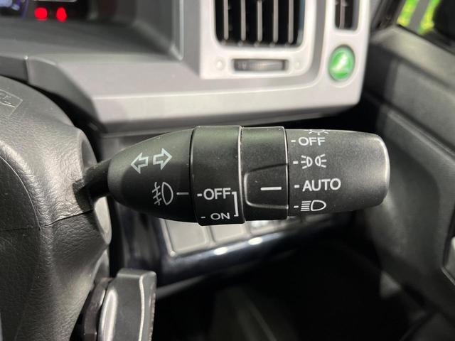 ステップワゴンスパーダ Ｚ　クールスピリット　両側電動ドア　８インチナビ　後席モニター　禁煙車　スマートキー　ＨＩＤヘッド　ビルトインＥＴＣ　クルコン　純正１５インチアルミ　オートエアコン　Ｂｌｕｅｔｏｏｔｈ　ＣＤ　フルセグ（30枚目）