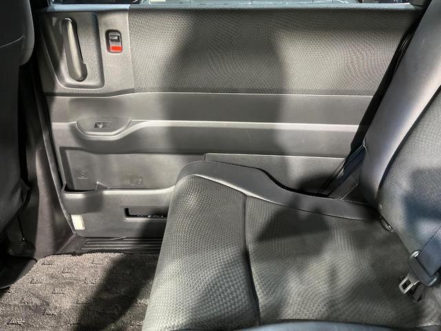 ステップワゴンスパーダ Ｚ　クールスピリット　両側電動ドア　８インチナビ　後席モニター　禁煙車　スマートキー　ＨＩＤヘッド　ビルトインＥＴＣ　クルコン　純正１５インチアルミ　オートエアコン　Ｂｌｕｅｔｏｏｔｈ　ＣＤ　フルセグ（60枚目）