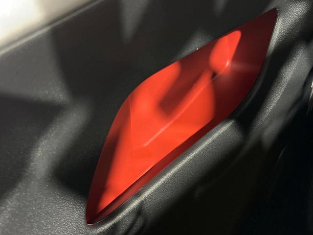 ライズ Ｚ　登録済未使用車　全周囲カメラ　衝突被害軽減システム　コーナーセンサー　スマートキー　ＬＥＤヘッド　純正１７インチアルミ　車線逸脱警報　オートライト　オートエアコン　Ｂｌｕｅｔｏｏｔｈ　地デジ（45枚目）