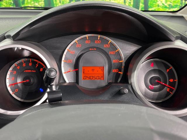 フィット Ｇ　ＭＴ車　ＳＤナビ　バックカメラ　禁煙車　ドライブレコーダー　ＥＴＣ　Ｂｌｕｅｔｏｏｔｈ　フルセグＴＶ　ＣＤ再生（24枚目）