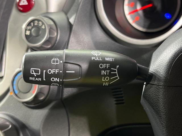 フィット Ｇ　ＭＴ車　ＳＤナビ　バックカメラ　禁煙車　ドライブレコーダー　ＥＴＣ　Ｂｌｕｅｔｏｏｔｈ　フルセグＴＶ　ＣＤ再生（29枚目）