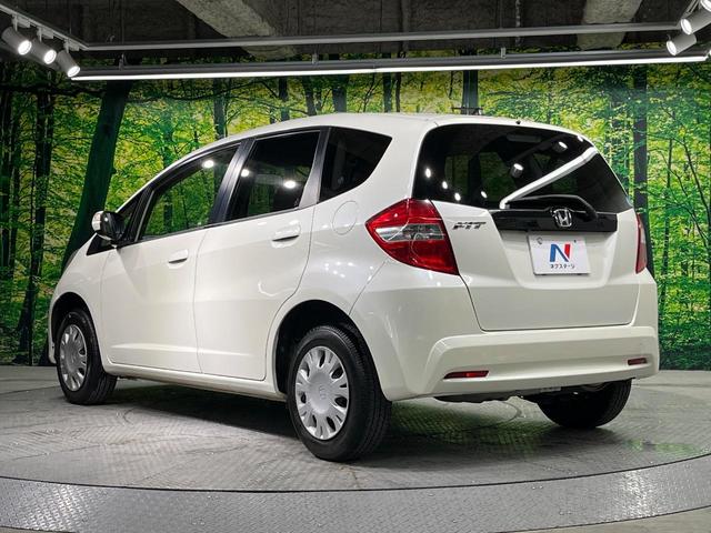 フィット Ｇ　ＭＴ車　ＳＤナビ　バックカメラ　禁煙車　ドライブレコーダー　ＥＴＣ　Ｂｌｕｅｔｏｏｔｈ　フルセグＴＶ　ＣＤ再生（52枚目）