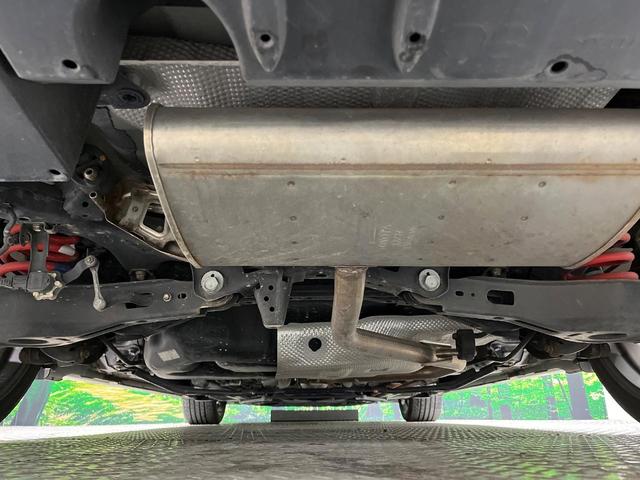 プリウスＰＨＶ Ｓナビパッケージ・ＧＲスポーツ　１１．６インチメーカーナビ　バックカメラ　衝突被害軽減システム　禁煙車　ハーフレザーシート　スマートキー　ＬＥＤヘッド　ＥＴＣ２．０　純正１８インチアルミ　車線逸脱警報　オートライト　オートエアコン（19枚目）