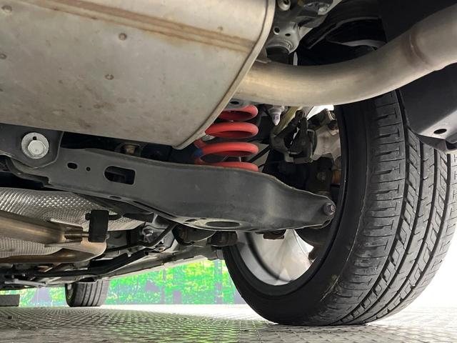 プリウスＰＨＶ Ｓナビパッケージ・ＧＲスポーツ　１１．６インチメーカーナビ　バックカメラ　衝突被害軽減システム　禁煙車　ハーフレザーシート　スマートキー　ＬＥＤヘッド　ＥＴＣ２．０　純正１８インチアルミ　車線逸脱警報　オートライト　オートエアコン（20枚目）