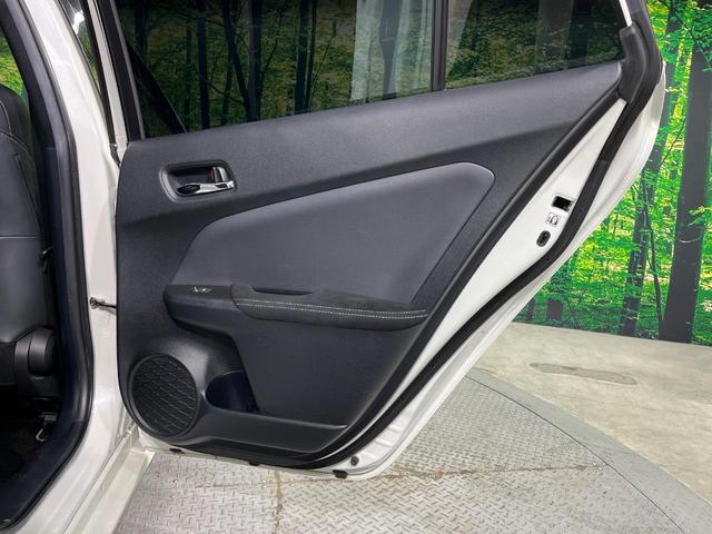 プリウスＰＨＶ Ｓナビパッケージ・ＧＲスポーツ　１１．６インチメーカーナビ　バックカメラ　衝突被害軽減システム　禁煙車　ハーフレザーシート　スマートキー　ＬＥＤヘッド　ＥＴＣ２．０　純正１８インチアルミ　車線逸脱警報　オートライト　オートエアコン（46枚目）