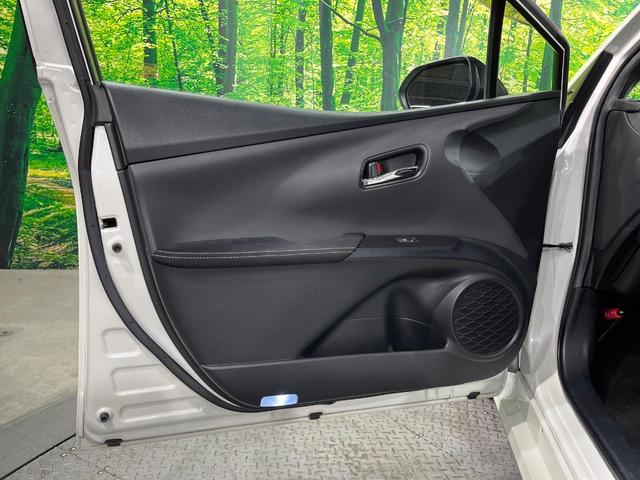 プリウスＰＨＶ Ｓナビパッケージ・ＧＲスポーツ　１１．６インチメーカーナビ　バックカメラ　衝突被害軽減システム　禁煙車　ハーフレザーシート　スマートキー　ＬＥＤヘッド　ＥＴＣ２．０　純正１８インチアルミ　車線逸脱警報　オートライト　オートエアコン（47枚目）